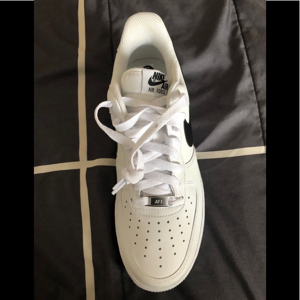 New low Top Nike•SOLD• - Picture 8 of 13